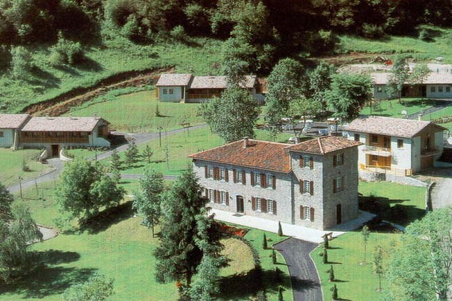 Rhabilitation et extension du chteau de Gourgue en centre de vacances  Arbas (31)