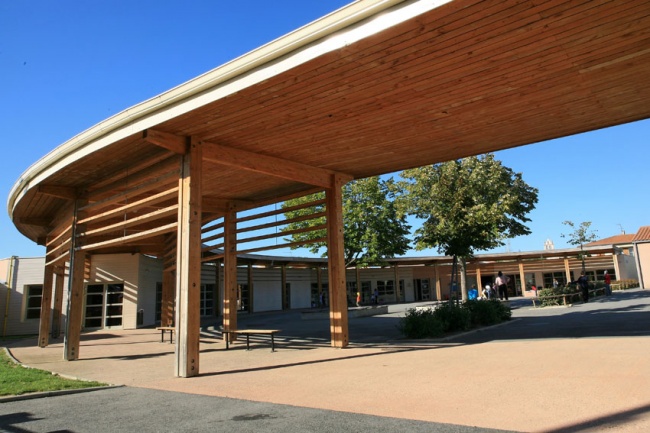 Construction d'un centre de loisirs  Bruguires (31)