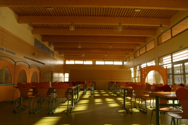 Construction d'un collge 700 HQE avec restauration et terrains de sport  Aussonne (31)