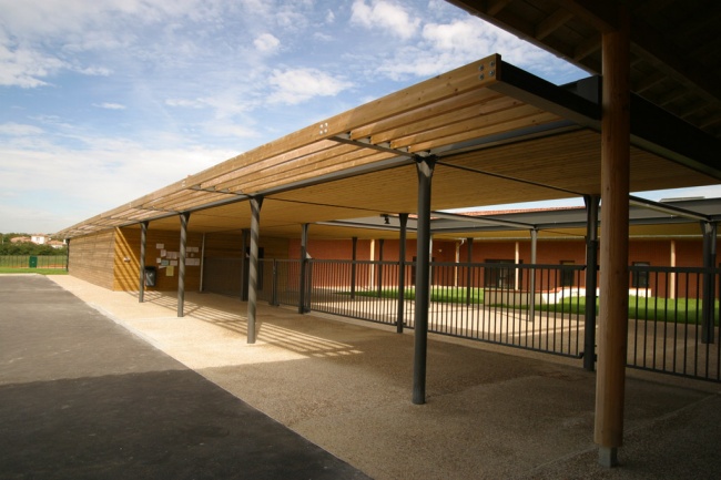 Construction d'un groupe scolaire avec restauration  Montech (82)